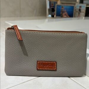 Dooney & Bourke Pebbled Leather Small Zip Pouch in Gray. EUC